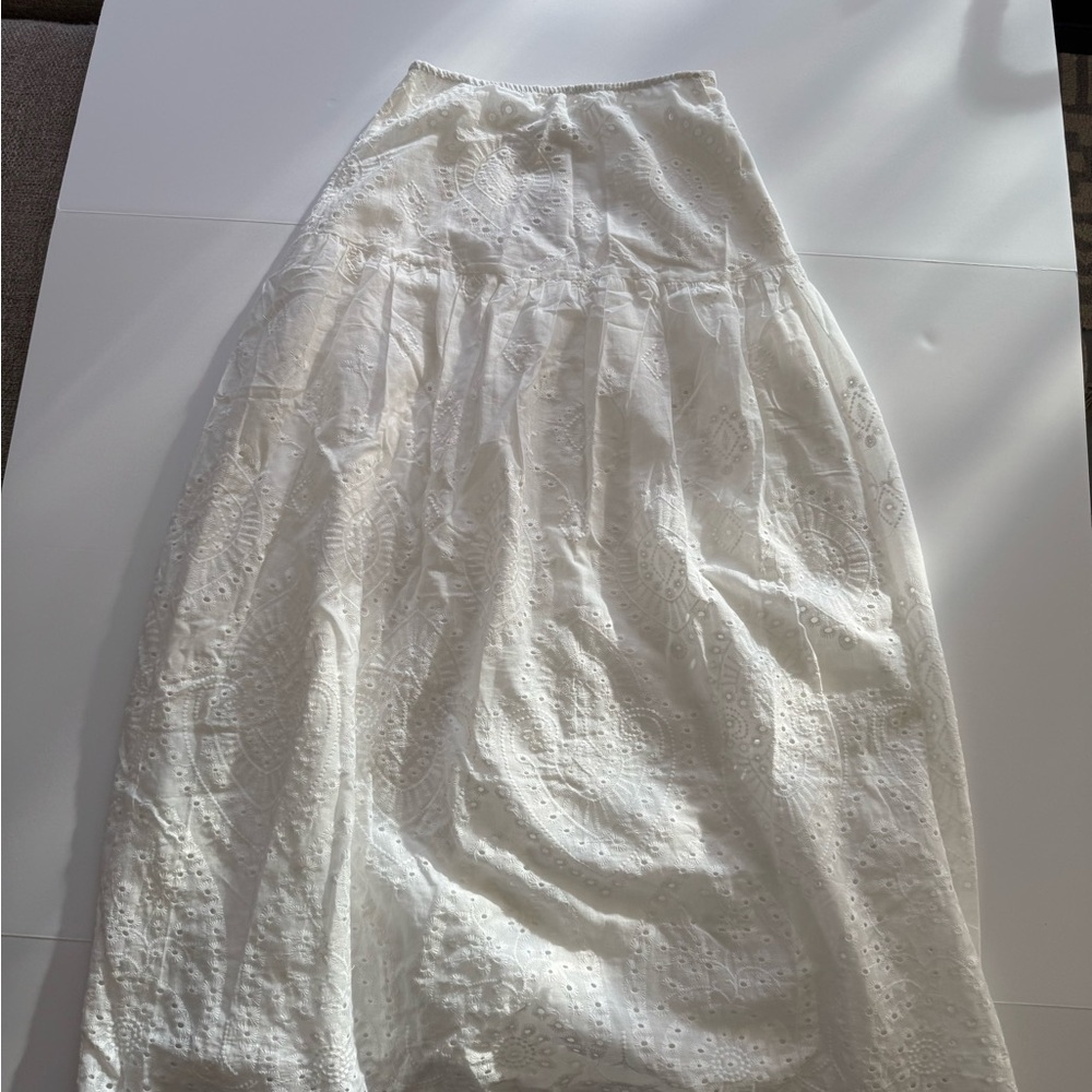 🌸Fortunate One White Eyelet Maxi Skirt XS NWT Coastal Resort Santorini☀️ - Picture 8 of 9